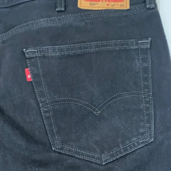 Levi's Men's Black Relaxed Jeans - Picture 3 of 5